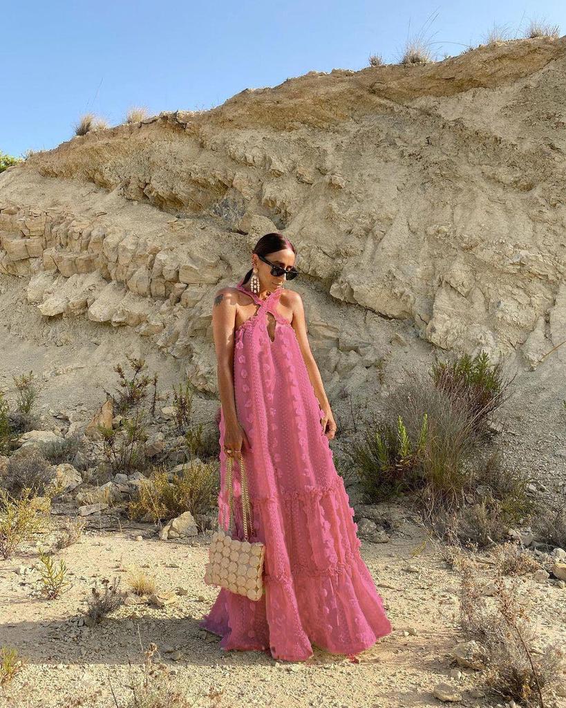 2024 Frühjahr/Sommer Europäischen und Amerikanischen Reine Farbe 3D Blume Bodenlangen Kuchen Neckholder Rock