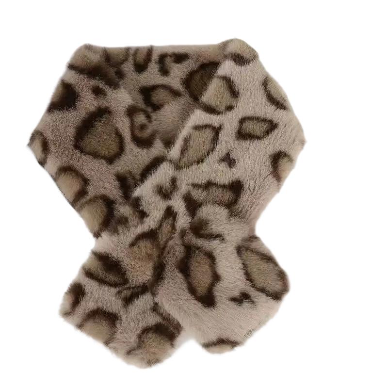 Retro Thicken Warm Leopard Print Scarf For Women Windproof Faux Fur Scarf Soft Faux Collar Cross Scarf Winter Scarf Neck Wrap