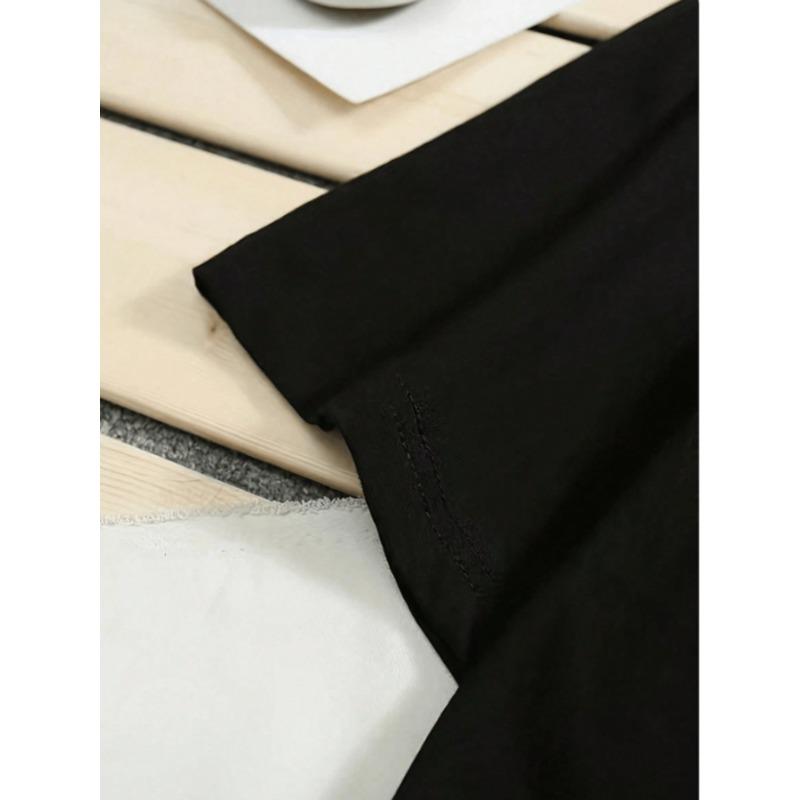 Europeiska storlekar Rolig T-shirt med kycklingbak-grafik - Gissa vad? Nyhet Uttalande - Mjuk Svart T-shirt med Röd Text - Herrars Lös Casual Skjorta