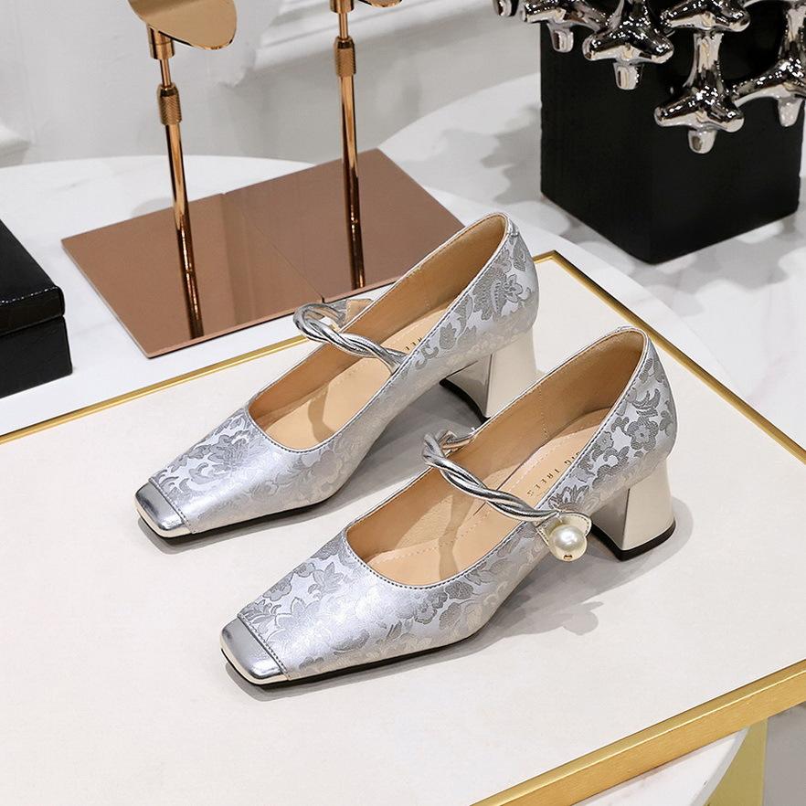 

5288-6 single shoes (this style is sold out and will not be replenished) 40 срібний