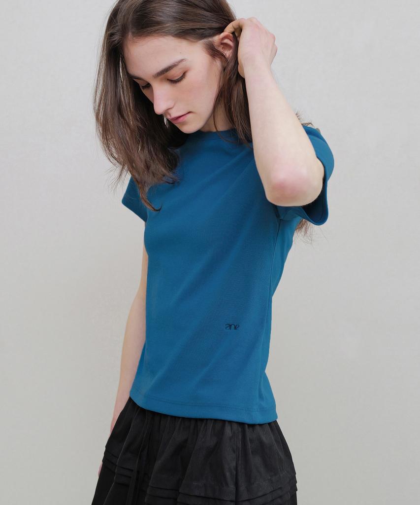 ANDNEEDS Bessette Half Tee (Blue)