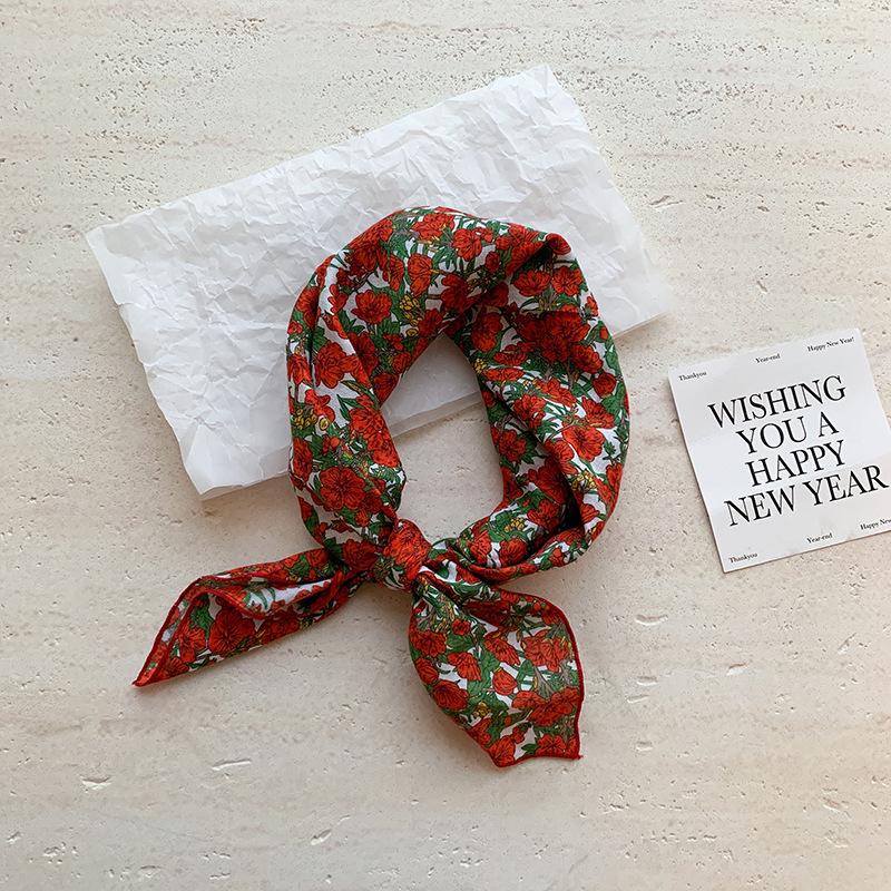 Quadratischer Schal aus Baumwolle und Leinen mit floralem Tupfenmuster - Retro & frisches Kopftuch