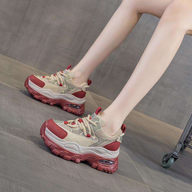 Thick-soled Retro Dad Shoes Women's 2025 Autumn New Height Increase Casual Fashion Versatile Sports Hot Diamond Red Women's Shoes