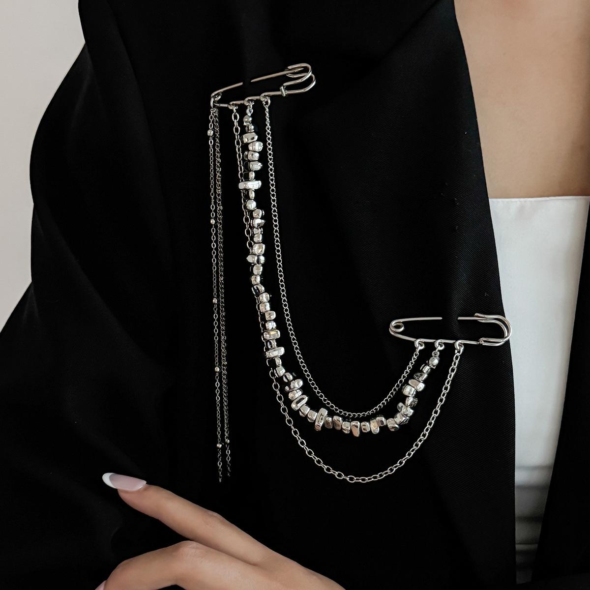 

Hip Hop Tassel Chain Brooch, Ins Style Star Pendant Lapel Pin Suit Decor For Women 3