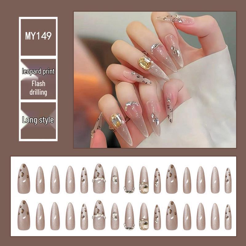 Chasing Light Cat's Eye Crystal Nails: Handmade, Detachable, Flash Diamond Design for Trendy, Stylish Looks.