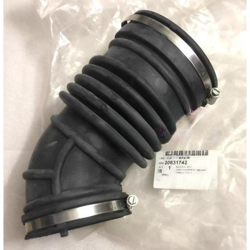20831742  Black Air Compartment Intake Rubber Hose Filter Inlet Pipe Auto Part for Opel Antara for Chevrolet Captiva11-17