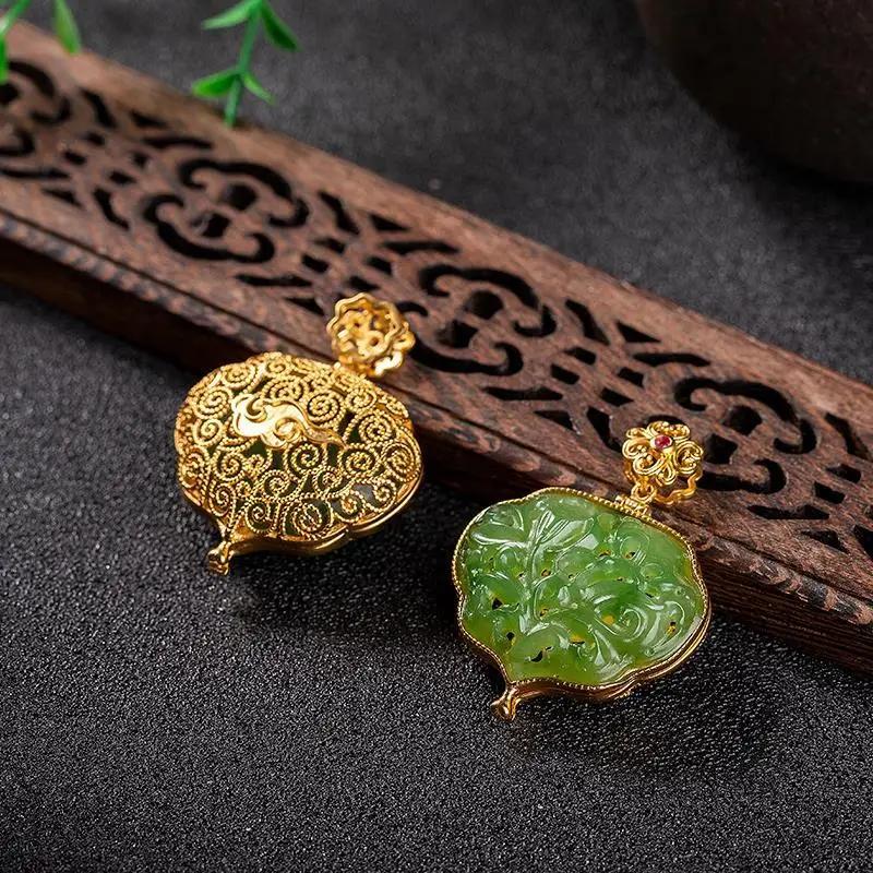 Light Luxury Fashion Hollow Out Safety Lock Ruyi Pattern Black Box Design Inlaid Natural Green Stone Retro Personality Pendant