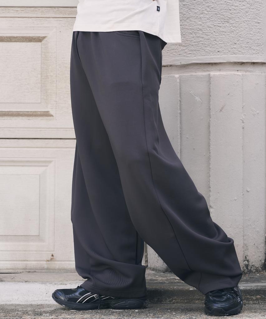 Beokeuldaun Comfort Curved Fit Wide Sweatpants (Mystic Charcoal)