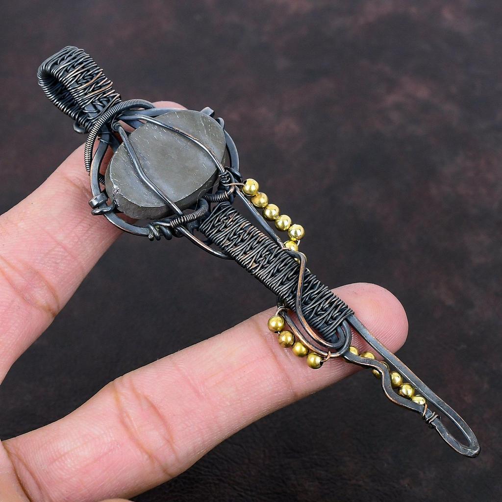 Shungitový surový přívěsek Měděným drátem omotaný přívěsek Přívěsek na klíče Ručně vyráběné šperky Přívěsek s drahokamem Jemné šperky z měděného drátu Zásnubní dárek