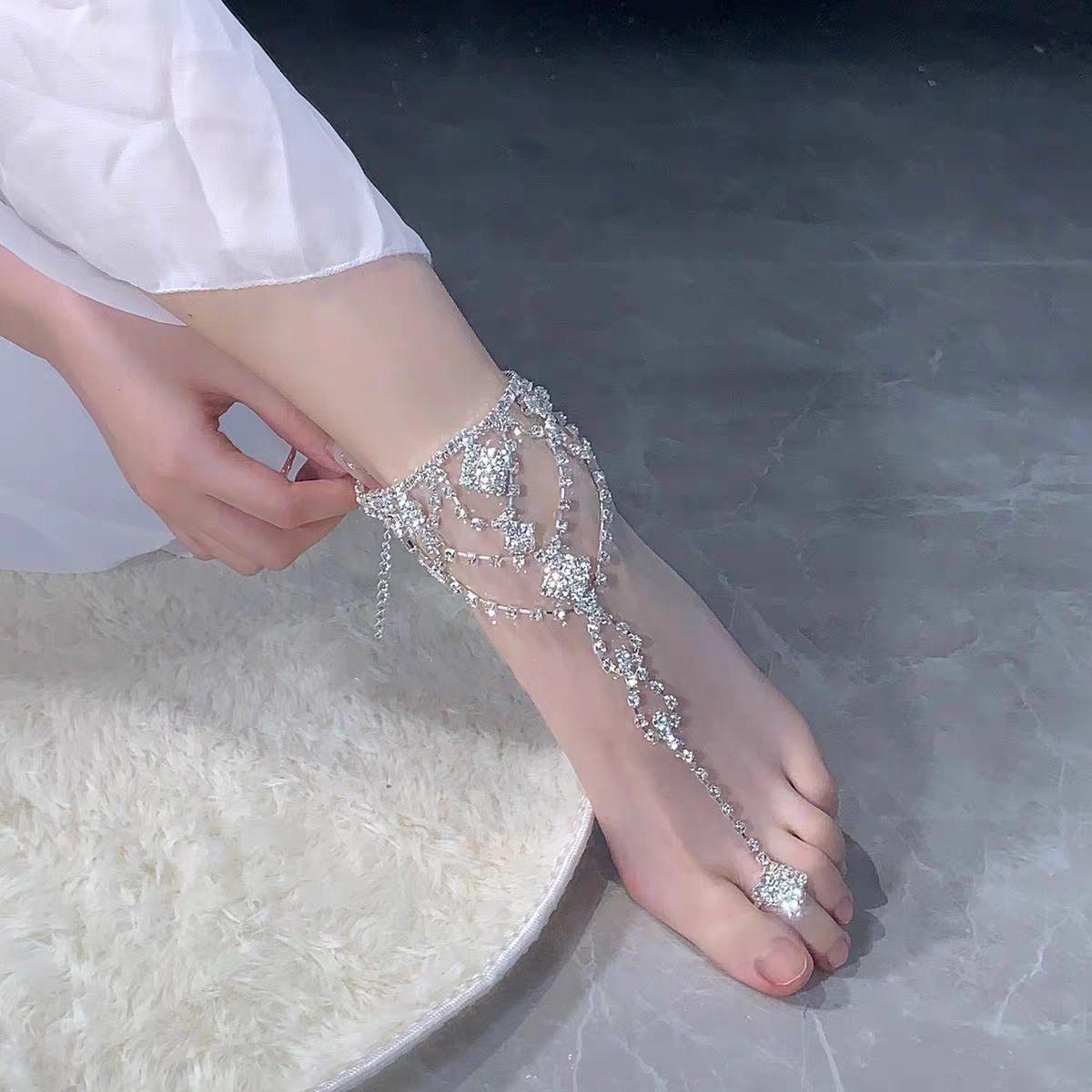 

Ретро Экзотика: Многослойный металлический браслет на ногу с кисточками для женщин, украшение для ног в придворном стиле