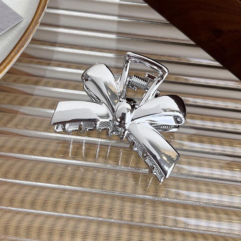 UXSL New Women Simple Metal Bow Hair Claws Vintage Sweet Hair Clips Shark Clip Female Fashion Hairpin Barrettes Hair Accessories