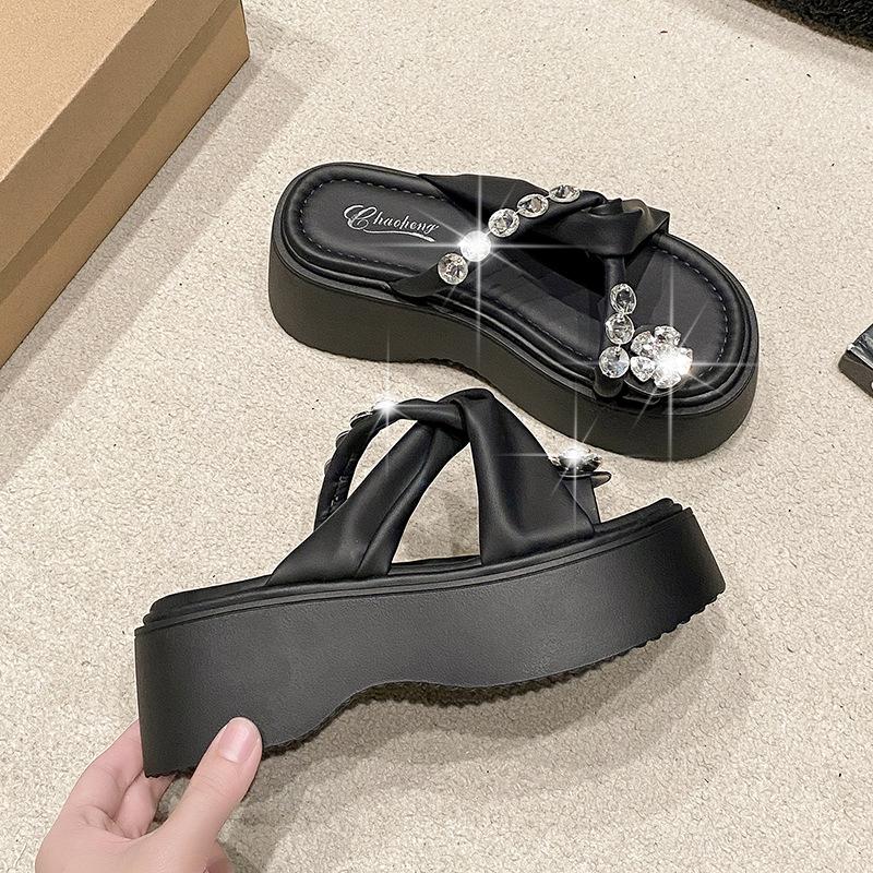 

Туфли-шлепанцы с закрытым носком и стразами, женские, для лета 2025 года, новые, в сказочном стиле, на высокой толстой подошве, пляжные, сандалии для ношения с юбкой 40 чёрный