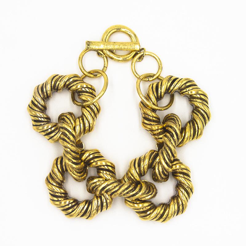Alloy Twisted Bracelet - Bold Hip-Hop Style Jewelry for E-commerce