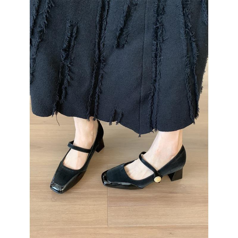 Sheepskin version~ retro red Mary Jane shoes light mouth thick heel word Velcro with skirt high heels women's single shoes