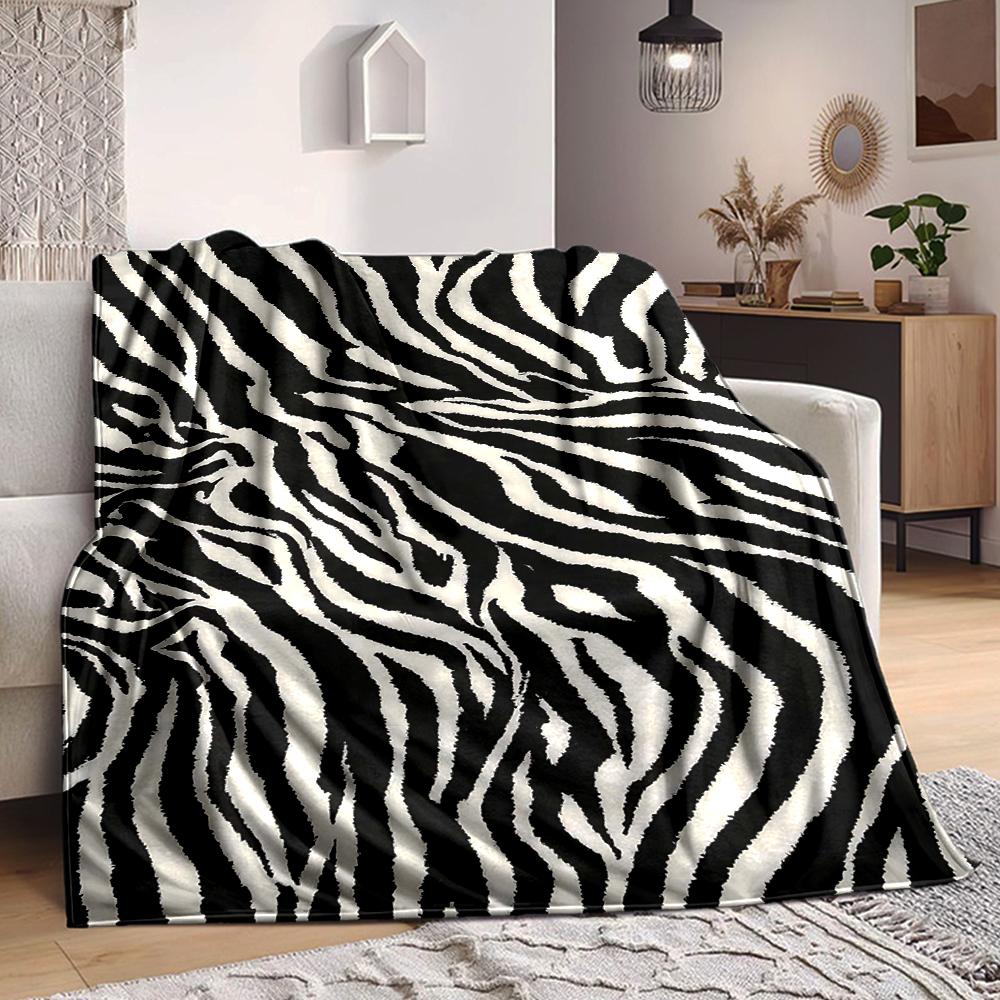 1Pc Abstract Zebra Print Blanket Soft And Comfortable Casual Warm Camping Travel Christmas Halloween Xmas Gift M928510