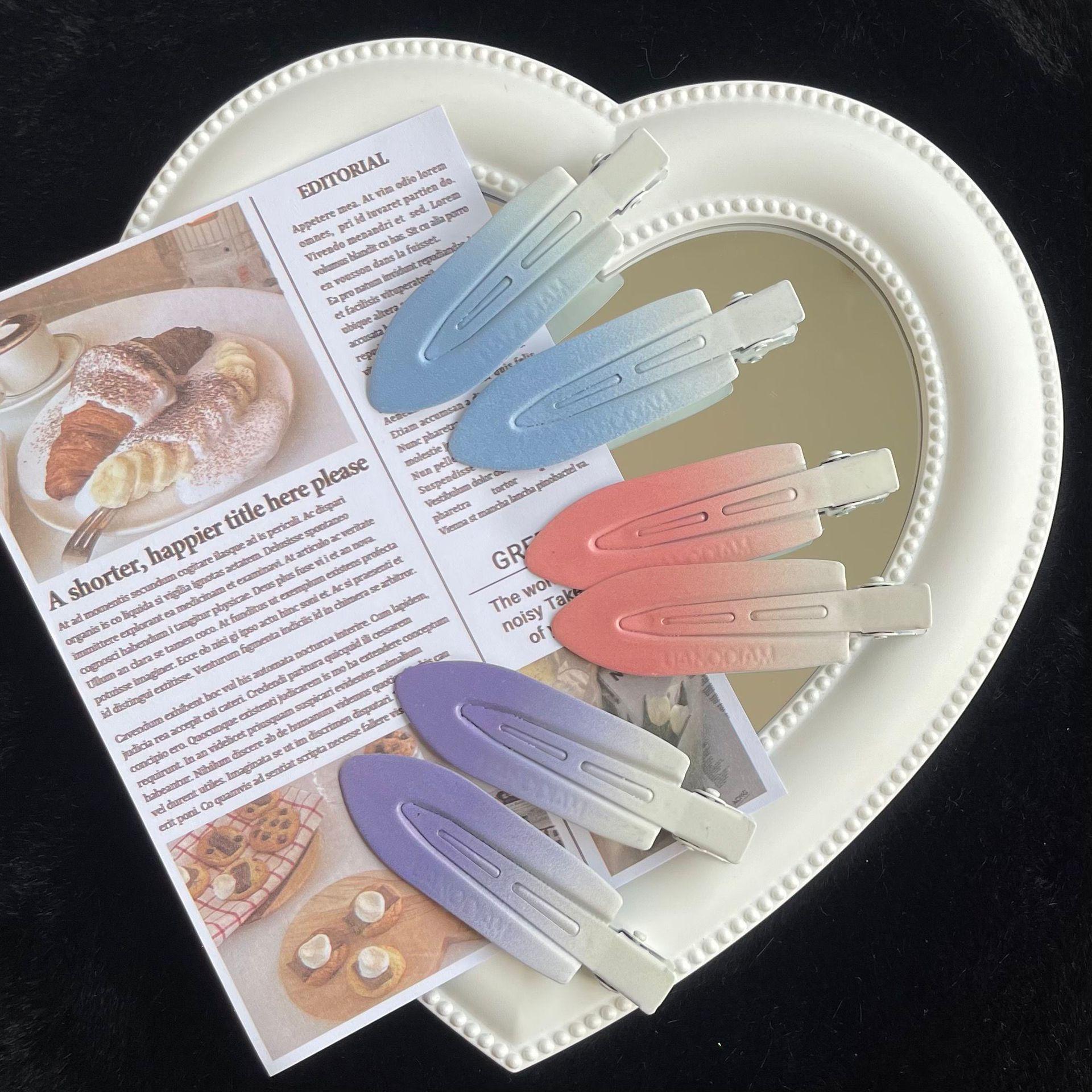 

Gradient Candy Color Bangs Hair Clips - Seamless Duckbill Side Clips for Summer Makeup