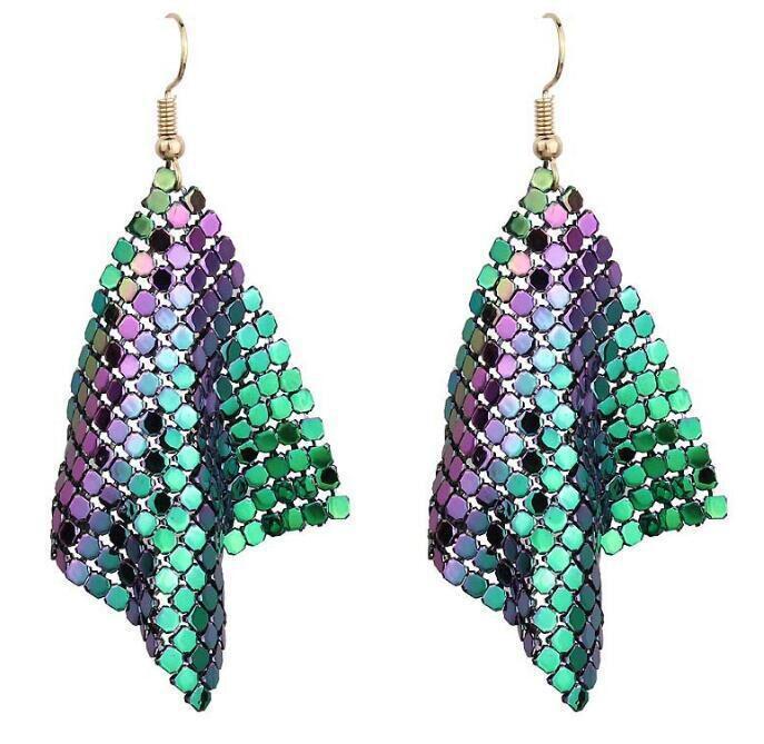 

Европейско-американский панк-чокер: Ожерелье с преувеличенными металлическими пайетками earrings