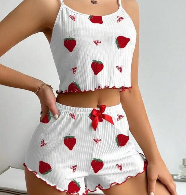 

Милый пижамный комплект с клубничным принтом для женщин, топ без рукавов, шорты с эластичным поясом, удобная одежда для сна 2XL