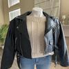 Noora Damen SCHWARZE Lederjacke | Slim Fit CROPPED Style Biker Schaflederjacke | OUTFIT Promi-Lederjacke | Luxus-Geschenk-Mädchen