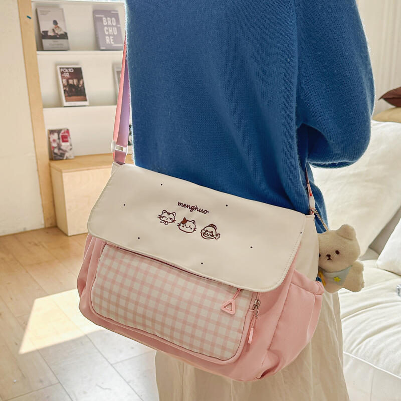 Kitten Plaid Shoulder Bag Junior High School Student Lightweight Travel Crossbody Bag