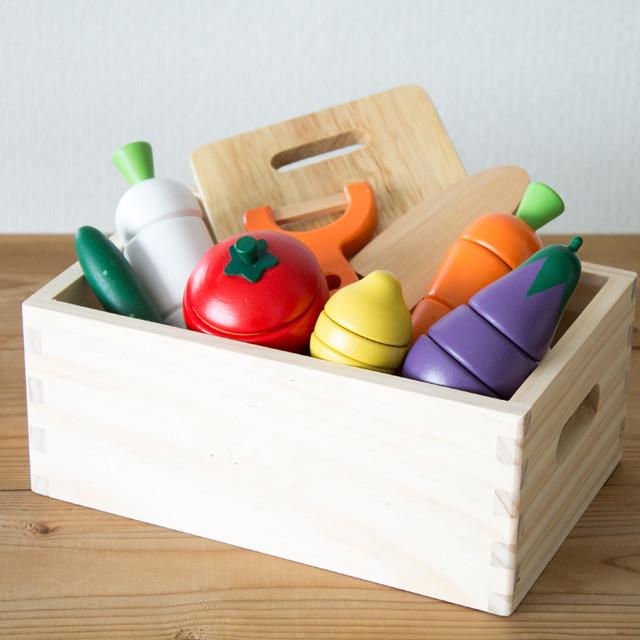 Wooden Magnetic Play Kitchen Set: Cuttable Fruits & Vegetables for Kids Pretend Play