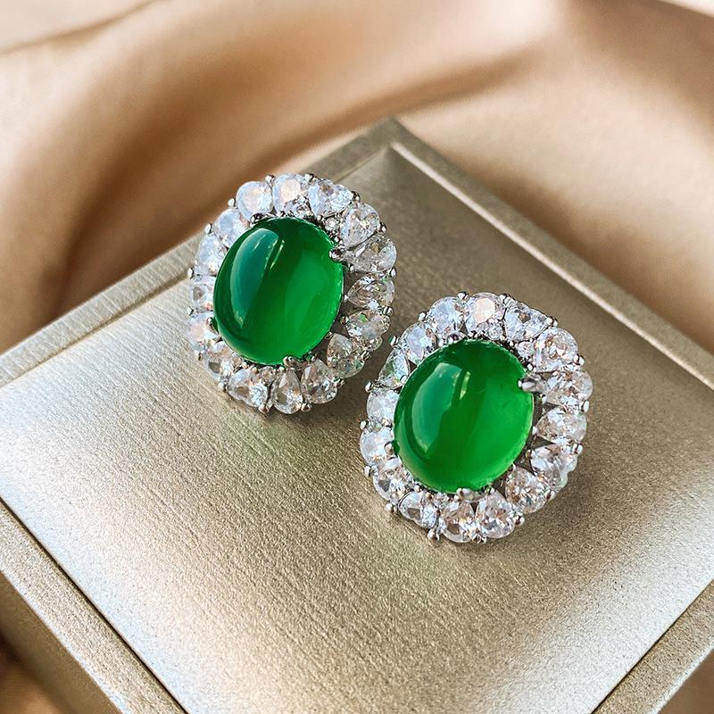 

Ювелирные изделия Медное основание Позолоченное Ледяной вид Флуоресцентный Денье Халцедон Роскошный набор Камень 18 * 25-13 * 18