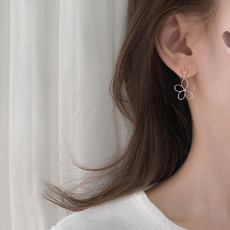 Cercei Dongdaemun Temperament Design Floarea-soarelui Retro Francez Versatili cu Zirconiu Strălucitor Floare Golă