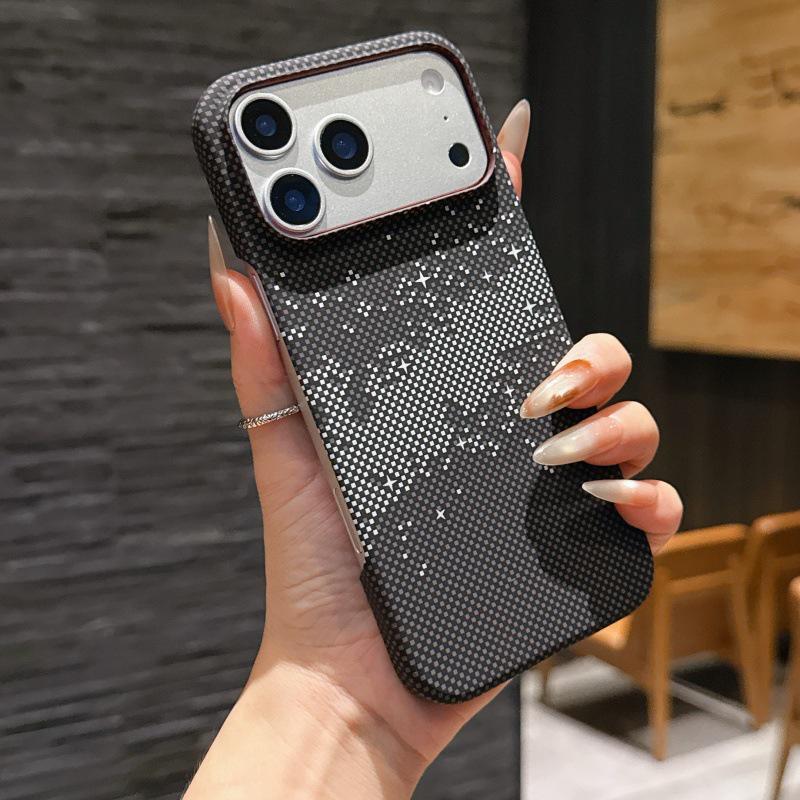 Kevlar Ultra-Thin iPhone 17 Case, Carbon Fiber Texture, Magnetic Charging, Drop-Proof Protection