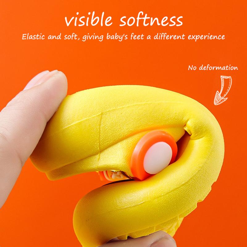 Léto Nové Dětské studené pantofle Vnitřní protiskluzové a měkké dno Pohodlné Roztomilé dětské dírkové boty, domácí pantofle pro chlapce a dívky