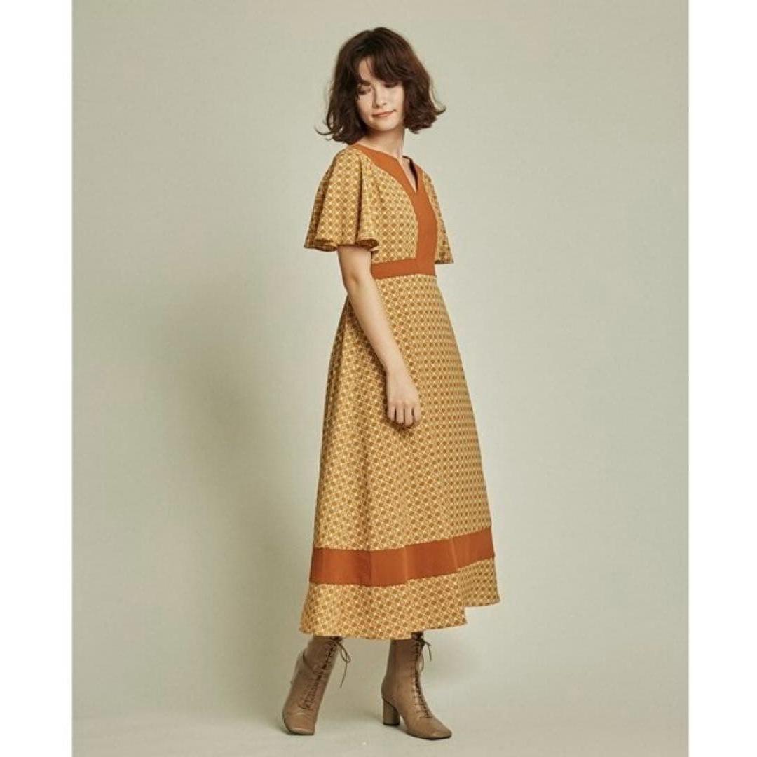 Lily brown Edo Kiriko pattern dress