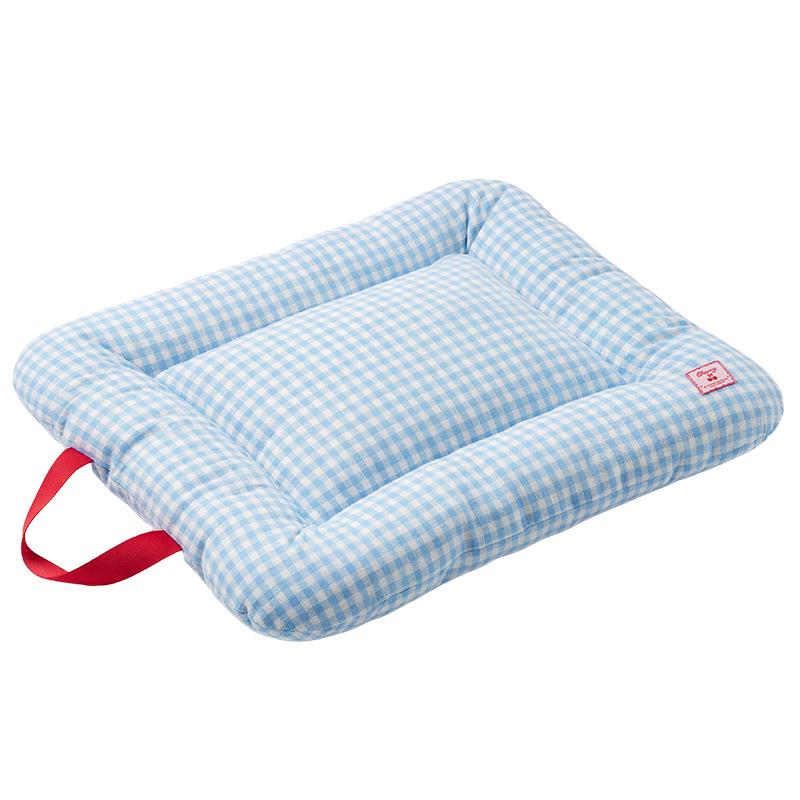 All-Season Pet Mat: Dog Bed, Cat Sofa, & Car Seat for Small/Medium Pets
