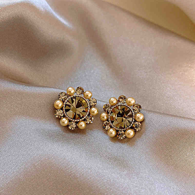 Silver Needle European and American Diamond Flower Pearl Earrings Delicate Stud Earrings Women
