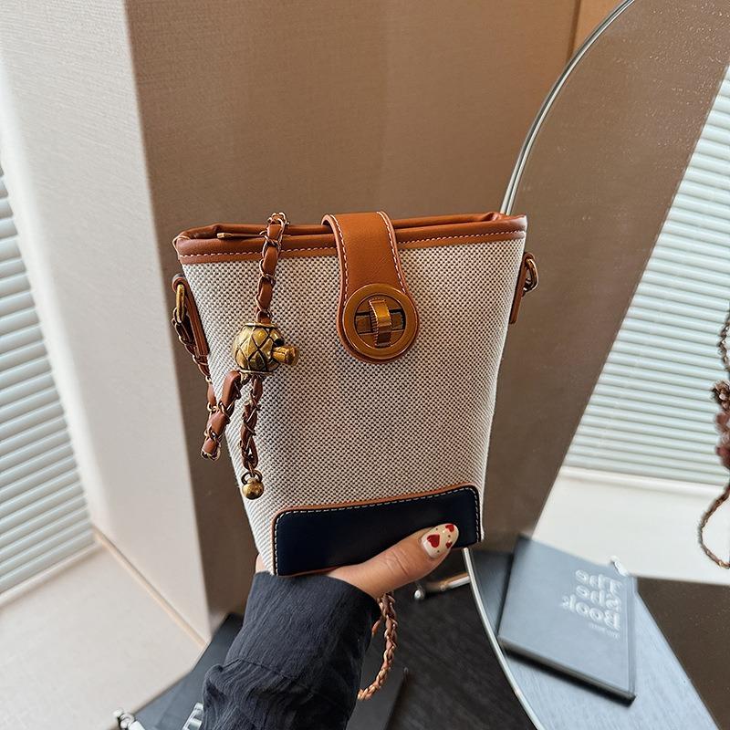 Bohemian woven straw bag women's summer new messenger bucket bag seaside vacation beach bag