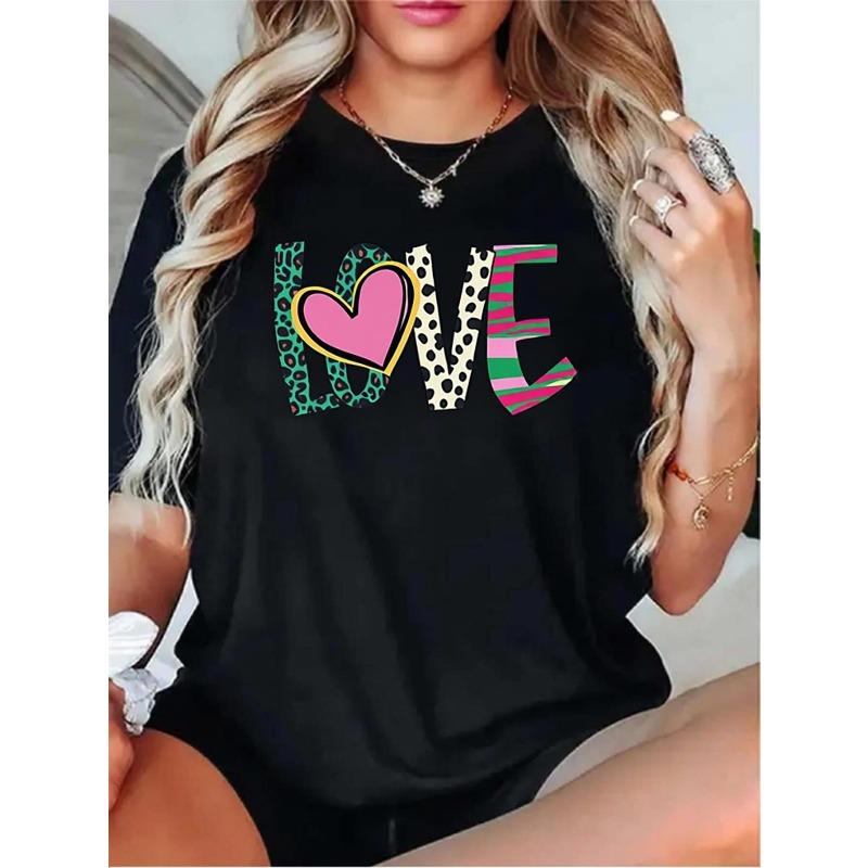 

European Size Women s Black Love & Leopard Print Heart T-Shirt with Multicolor Love Letters - Short Sleeve Crew Neck Casual Top, for Daily Wear 4XL чорний