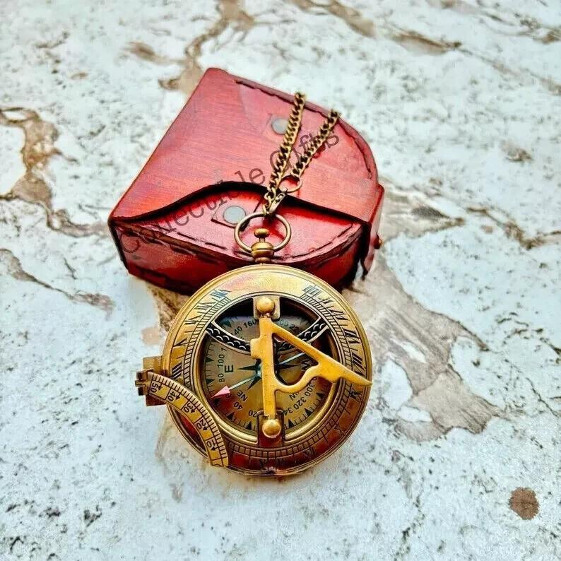 

Navigating Instrument Antique Finish Compass With Leather Case коричневий