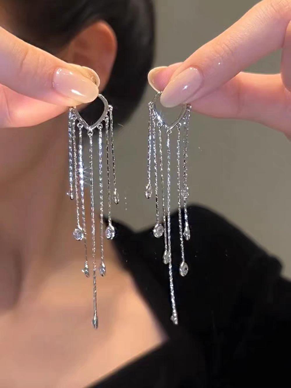 

Модные французские ретро-серьги-кисточки 2023 года для осени/зимы серебряный