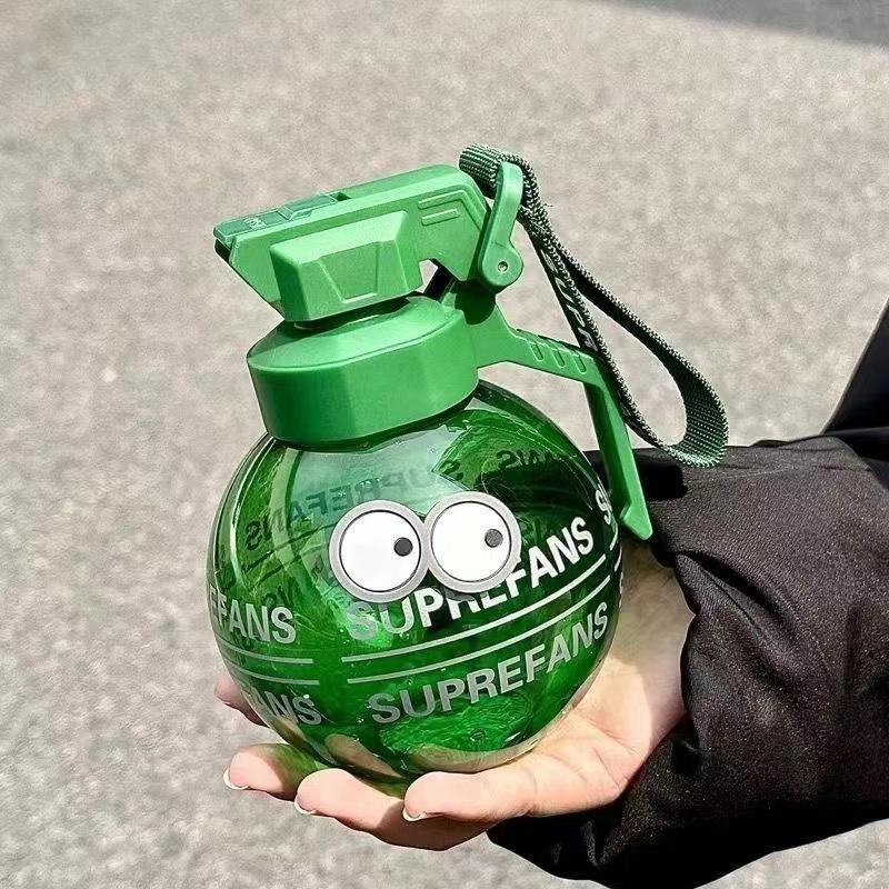 Female high-value portable student water bottle male bomb cup anti-drop sports high temperature water bottle No Specifications