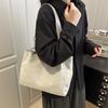 New beautiful solid color casual light versatile simple shoulder armpit bag trendy hand bag women's bag