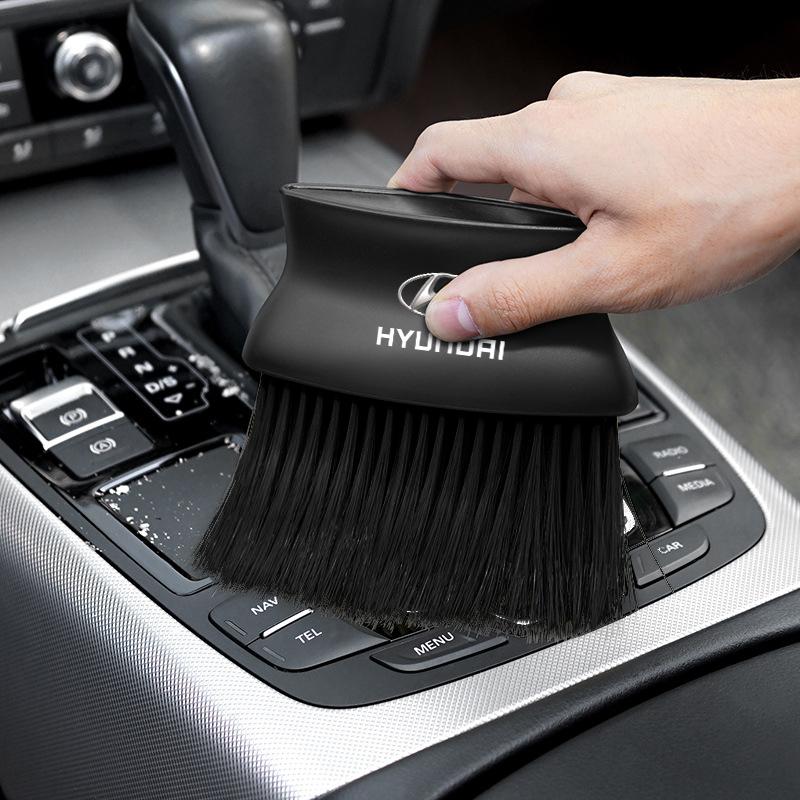 1Pcs Car Interior Cleaning Soft Brush Dashboard Air Conditioner Outlet Detail Brush For Hyundai I30 Accent Creta Kona IX35 I40 Getz Sonata Elantra
