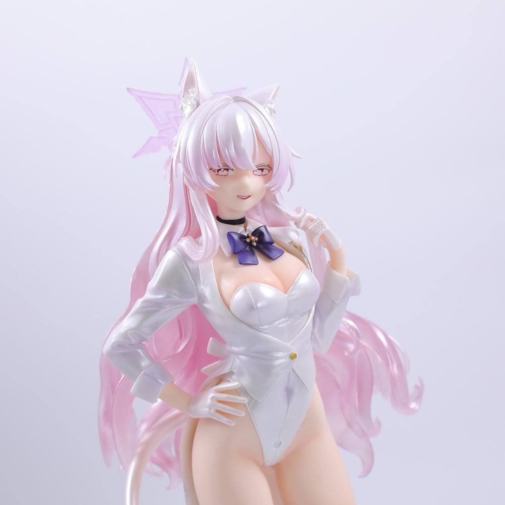 Pretty Girl Phantom Thief Kiyosumi Akira Figurine PC Case Ornament