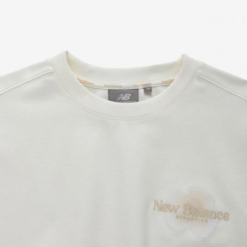 New Balance Half Club New Balance New Balance Women S Semi Crop Round SweatShirt Nbncd2