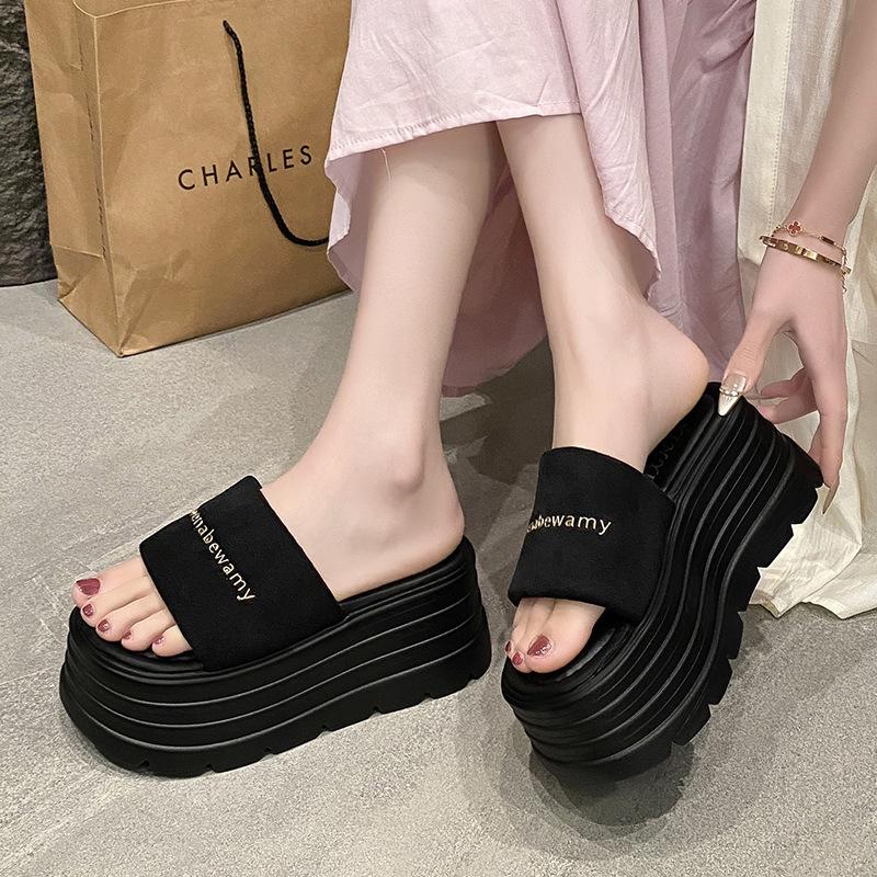 Platform slippers women's summer wear 2025 new small muffin one-word drag casual cool slippers 8CM