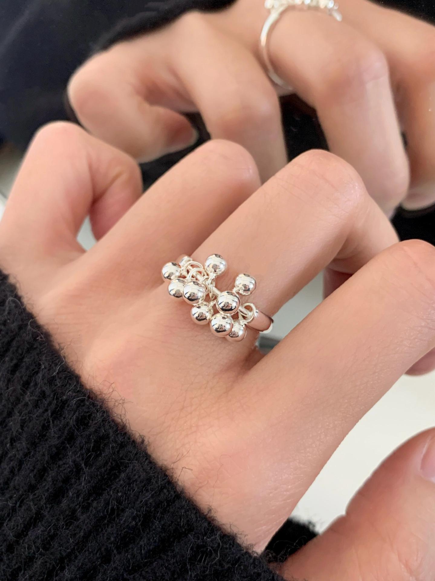 Niche Design Adjustable Grape Cluster Ring for Women - Stylish and Unique Open Finger Ring Adjustable Open