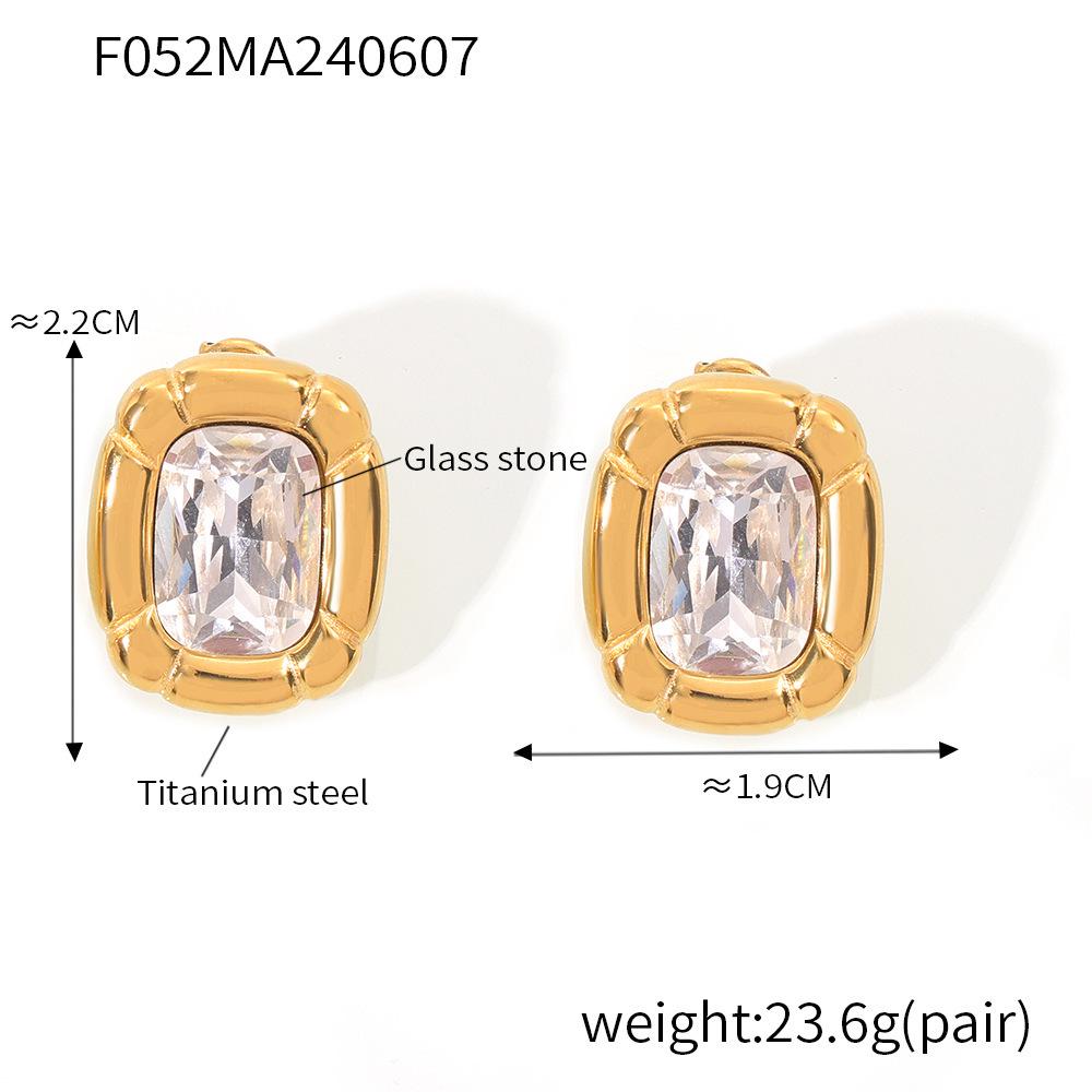 Minimalist Gold-Plated Titanium Steel Pendant with Diamond-Accents - Geometric Oval Design Jewelry Set.
