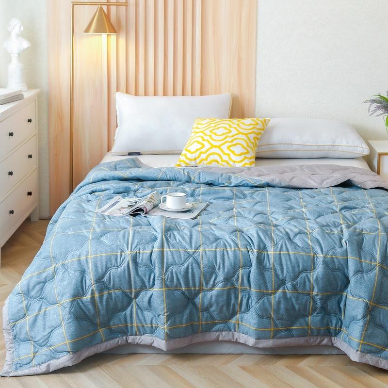 Summer Thin Quilt Comforter Soft Air Conditioning Four-season Quilt/Duvet/Blanket Bed Duvets 150 Single Bed Quilt Bedspreads