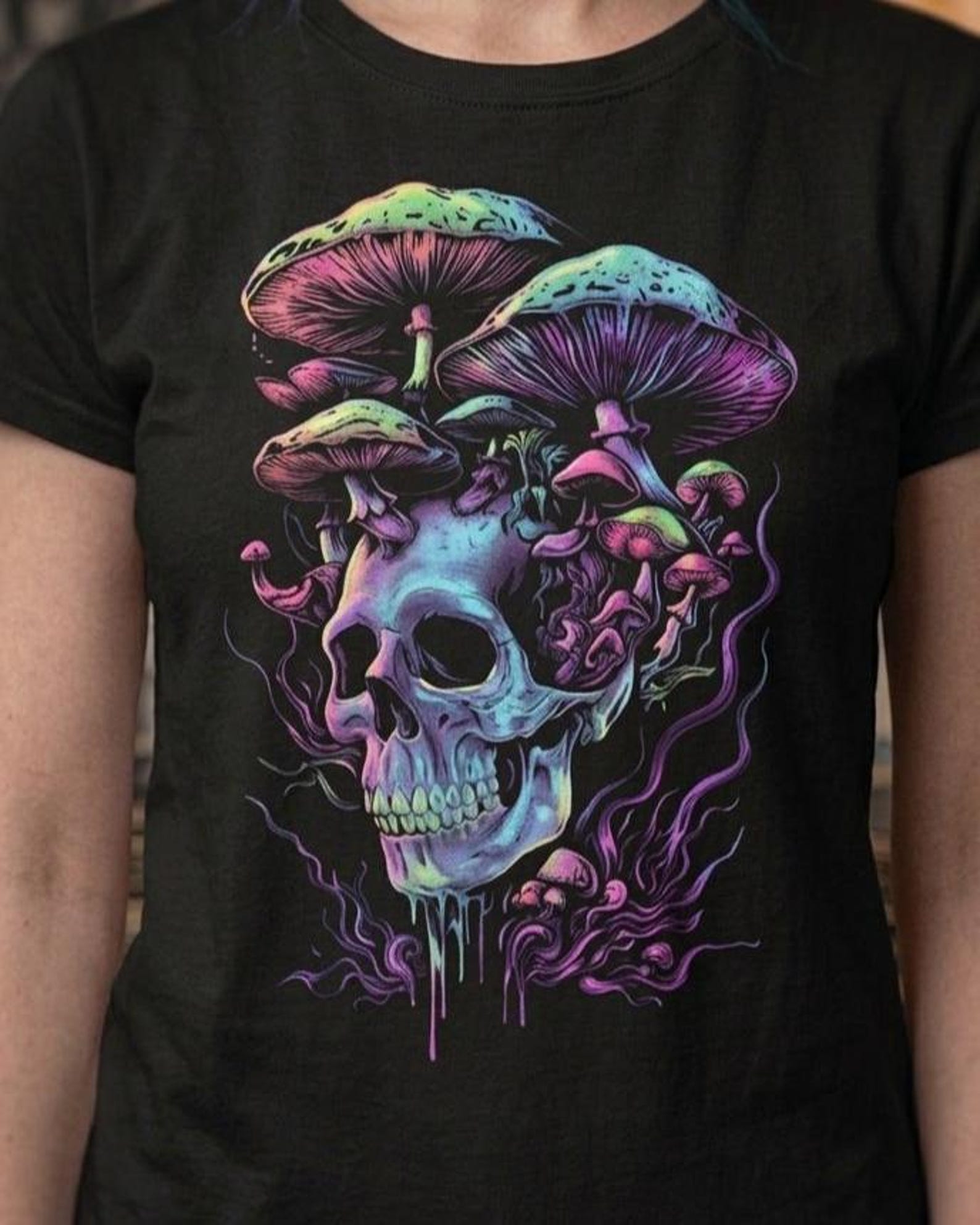 Mushroom Skull Shirt, Psychedelic Trippy Gothic Graphic Tee, Goblincore Cottagecore Alt Clothing L