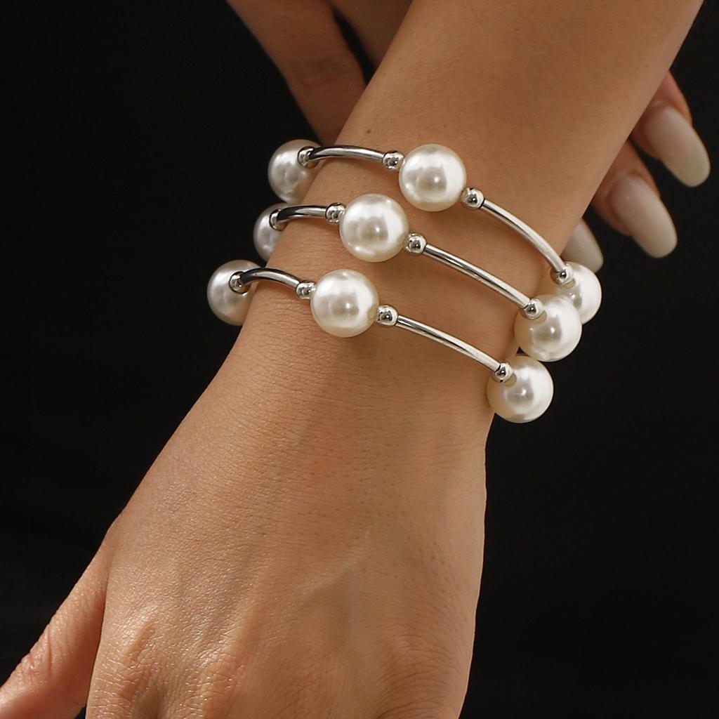 ins cold wind temperament pearl elegant small bracelet girls travel party gift