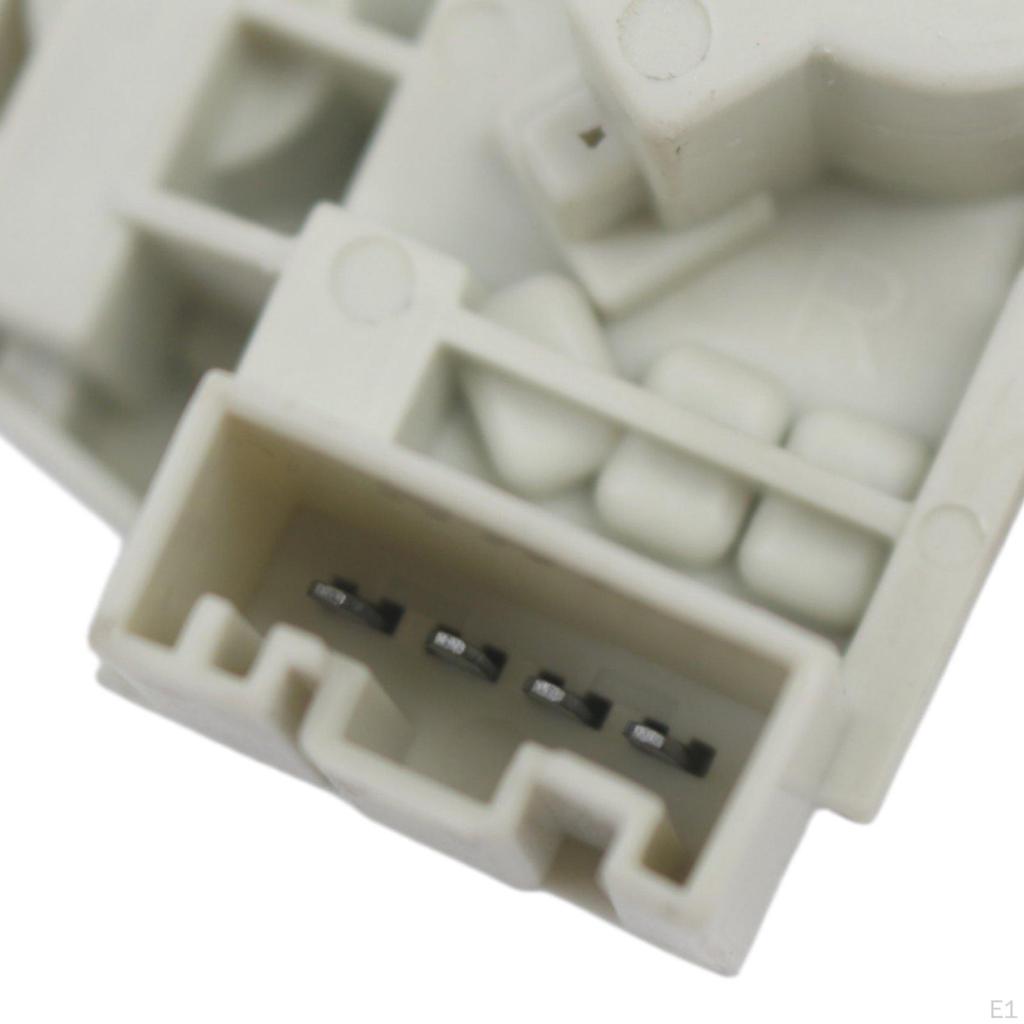 Right Socket for Practical E90