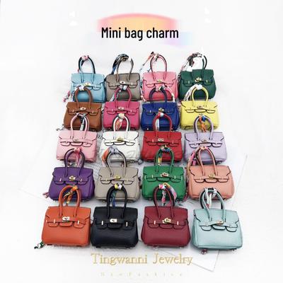 Ciondolo Chic Mini Bag: Custodia per Auricolari, Portamonete e Portachiavi da Auto per Donna