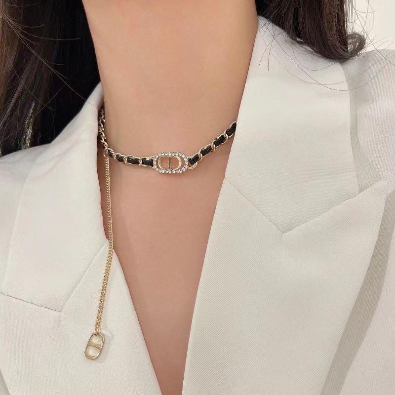 Titanium Steel Non-fading Small Waist Necklace Women's Summer Niche Design Accessories Collarbone Chain Pendant